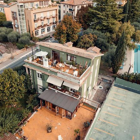 Saoo Hotel Garda  Bagian luar foto